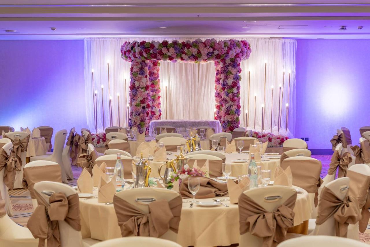 Radisson Blu Hotel, Jeddah Corniche Εξωτερικό φωτογραφία A wedding reception
