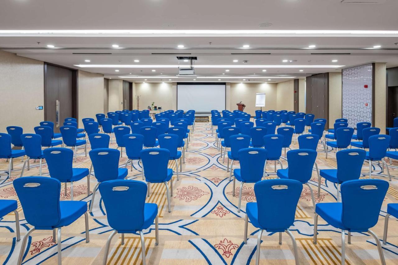 Radisson Blu Hotel, Jeddah Corniche Εξωτερικό φωτογραφία Meeting room
